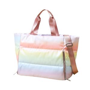 Sac de sport pour femme personnalisé, nouveau design, pour le yoga et la remise en forme, séparation sèche et humide, sac de sport imperméable, sac de raquette - Product Image 2