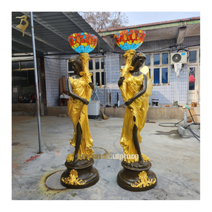 Luxe grandeur nature Art décor couleur dorée <span class=keywords><strong>grec</strong></span> Bronze Statue femme tenir lampe <span class=keywords><strong>poste</strong></span> debout en laiton Antique Statue lampe femme - Product Image 2