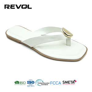 Sandales tongs pour femmes à bout carré, souples et confortables, tendance estivale, style décontracté, vente directe d'usine - Product Image 4