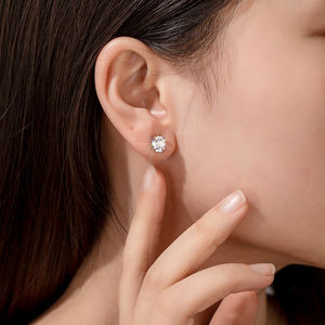 Pendientes de Plata de Ley con Moissanita de 0.5ct, Joyería Moderna y Elegante, Certificación GRA, Incrustaciones de Piedras D - Product Image 5