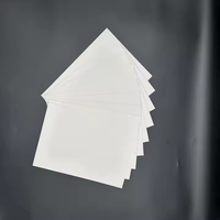 Papier carton blanc différentes largeurs dur C1S 180g 200g 230g 260g 300g pour l'emballage de cartes à jouer