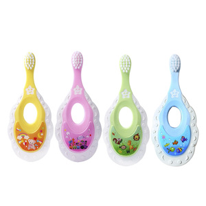 RTS ODM/OEM <span class=keywords><strong>Brosse</strong></span> <span class=keywords><strong>à</strong></span> <span class=keywords><strong>dents</strong></span> pour bébés et jeunes enfants <span class=keywords><strong>Brosse</strong></span> <span class=keywords><strong>à</strong></span> <span class=keywords><strong>dents</strong></span> <span class=keywords><strong>à</strong></span> cheveux doux ultra-fine pour les <span class=keywords><strong>dents</strong></span> primaires de <span class=keywords><strong>bébé</strong></span> de <span class=keywords><strong>1</strong></span> <span class=keywords><strong>à</strong></span> 10 ans - Product Image 1