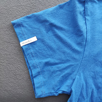 Muestra gratis personalizado al por mayor de algodón respetuoso con el medio ambiente serigrafía ropa camiseta etiquetas tejidas etiquetas privadas