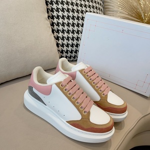 Chaussures de créateur de luxe, baskets originales McQueenes personnalisées, antidérapantes et confortables, chaussures épaisses pour hommes, chaussures de course - Product Image 1