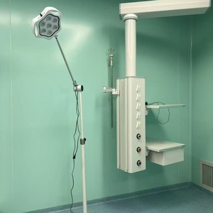 Lámpara Quirúrgica Móvil Sin Sombra, Luz Fría LED de 30W para Quirófanos, Hospitales, Cirugía Estética, Odontología, Uso Veterinario - Product Image 2