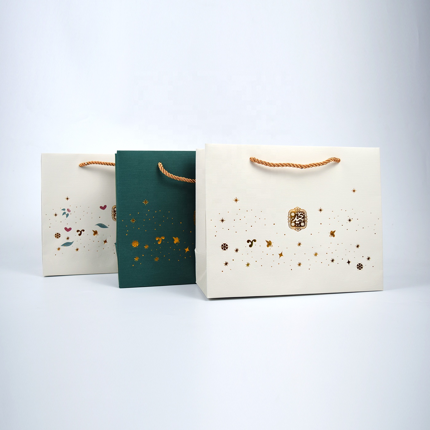 Wholesale Customized Logo Luxury Paper Bag Packaging Bag Papier Thank You Gift Bag Bolsa De Papel With Handle