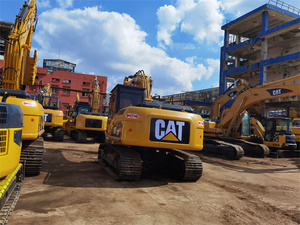 Excavadora de cadenas Caterpillar 320D2 usada, 20 toneladas, pintura original naranja-amarilla, ahorro de combustible, excavadora hidráulica de segunda mano. - Product Image 5