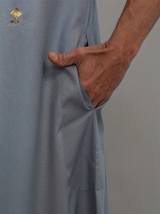 HARAMAIN Nueva Túnica Musulmana Qatari de Moda, Elegante y Cómoda, Túnica Árabe para Hombre, Diseño Blanco con Cuatro Botones, Túnica Árabe Elegante para Hombre - Product Image 5