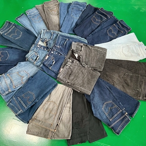 Jeans d'occasion F8 en gros – Pantalons en denim premium de seconde main pour hommes – Balles Ukay Ukay en vrac – Fournisseur de streetwear vintage - Product Image 2