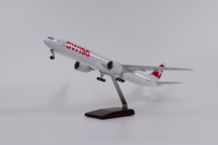 Modèle d'avion avec éclairage LED, affichage statique, objet de collection, Boeing 777-300ER Swiss Air, 47 cm, 1/160