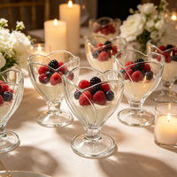 Vente en gros de coupes à dessert en verre transparent en forme de fleur avec pied, bols à sundae en forme de pétale de tulipe pour la crème glacée, le pudding, les fruits, les parfaits
