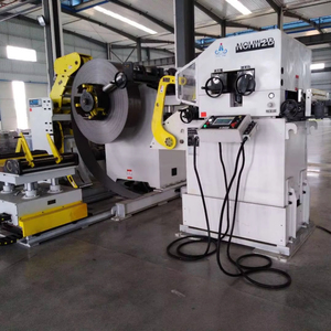 Sistema de Calibración Automatizado Bibo Haiwei PLC 3 en 1: Desenrollador, Enderezador y Alimentador para Maquinaria de Enderezamiento de Metal de 0.3-4.5mm de Espesor - Product Image 1