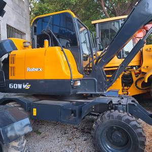 Excavadora de ruedas Hyundai 60 Mini de segunda mano de alta calidad, 6 toneladas, excavadora usada original en venta - Product Image 1