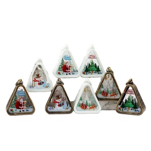 Linterna LED Personalizada para Decoración Navideña - Adornos Festivos de Plástico para un Ambiente Acogedor y Regalos para Fiestas - Product Image 4