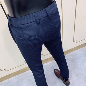 <span class=keywords><strong>กางเกง</strong></span>ขายาวผู้<span class=keywords><strong>ชาย</strong></span>ลายทางทรงสลิมฟิตสำหรับฤดูใบไม้ร่วงและฤดูหนาว <span class=keywords><strong>กางเกง</strong></span>ลำลองแบบหนาใหม่ ความยาวระดับข้อเท้า สไตล์สตรีทแวร์ - Product Image 4
