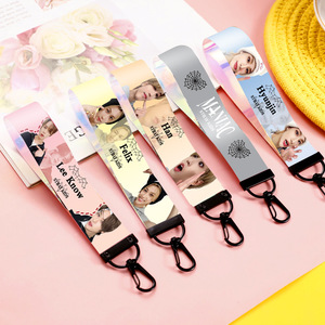 Cordon de téléphone portable en polyester imprimé sérigraphié avec nom du groupe KPOP <span class=keywords><strong>Stray</strong></span> <span class=keywords><strong>Kids</strong></span> <span class=keywords><strong>MANIAC</strong></span>, couleur PMS, cadeau promotionnel en gros - Product Image 2