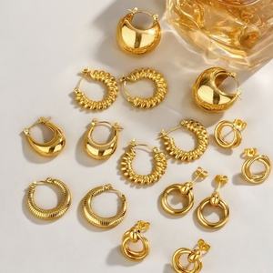 Boucles d'oreilles en acier inoxydable coréen plaqué or PVD 18 carats, irrégulières, étanches, pour femmes, vente en gros, personnalisables - Product Image 2