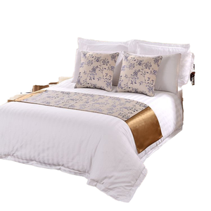 Hot Bán Trắng Bệnh Viện & Khách Sạn Đồng Bằng Tấm Ga Giường Đặt Polycotton Bộ Đồ Giường Tiện Nghi - Product Image 1