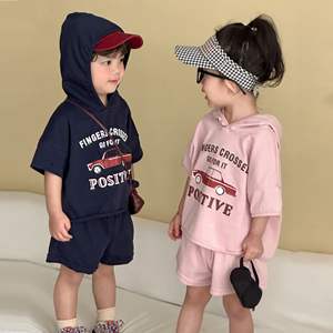 Completo Sportivo Estivo per Bambini, Set con Cappuccio per Bambine, T-shirt a Maniche Corte e Pantaloncini in Cotone Casual per Ragazzi - Product Image 3