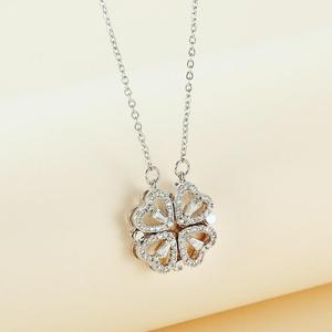 Non appannato oro placcato 18k gioielli in acciaio inossidabile magnetico zircone <span class=keywords><strong>4</strong></span> quattro cuore foglia di trifoglio ciondolo collana per donna - Product Image 6
