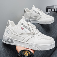Baskets décontractées classiques basses pour hommes M9338 – Chaussures de course et de marche en cuir PU avec doublure en maille et semelle extérieure en caoutchouc
