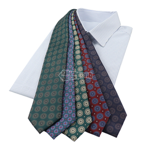 مصنع ربطات عنق حريرية مخصصة بطباعة زهور للرجال بأسلوب عملي - Product Image 1