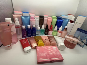 Loción Sérum Rejuvenecedora con Ácido Hipocloroso y Vitamina B5 para Piel Muerta, Células Muertas, Residuos Metabólicos, Sebo Endurecido, para Todo Tipo de Piel - Product Image 2