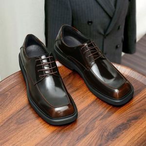 Chaussures Oxford Brogue pour Hommes, Légères, Durables, Antidérapantes, Confortables, Résistantes à la Chaleur, Tige en Cuir de Vache, Semelle en Caoutchouc - Product Image 6