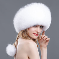 Vente en gros de chapeaux de fourrure de renard chic d'hiver pour femmes chapeaux de fourrure véritable avec pompon en fourrure casquette de mode féminine bonnet de luxe pour femme