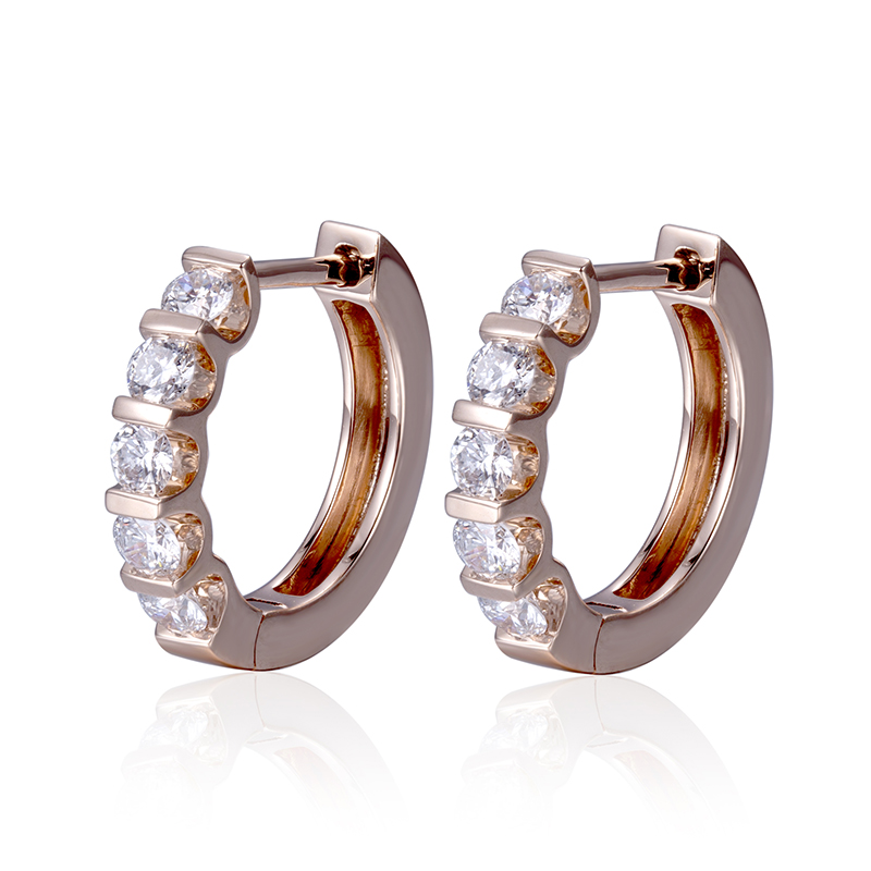 Boucles d'oreilles en or rose 14 carats avec diamants de laboratoire