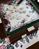 Set Ubin Mahjong Amerika Gradasi Hijau Giok dengan Latar Belakang Hijau Tua, Ubin Akrilik Bermotif Bunga Vintage untuk Permainan Papan Santai