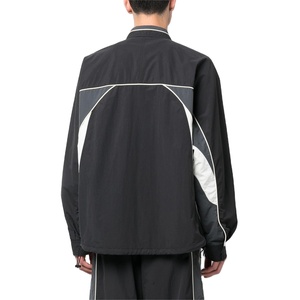 Veste de survêtement personnalisée de haute qualité en polyester et nylon avec fermeture éclair pour <span class=keywords><strong>le</strong></span> sport et pantalon de <span class=keywords><strong>parachute</strong></span> Survêtement surdimensionné pour hommes - Product Image 4