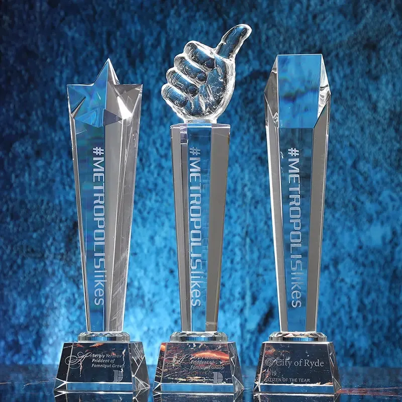 Trofeo de estrella de cristal, trofeo de cristal al por mayor, trofeo de premio de cristal en blanco y base de madera personalizada
