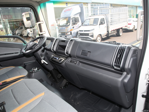 Geely Truck 4*<span class=keywords><strong>2</strong></span> Electric MiniVan 4,5 T Coche eléctrico barato Mini Electric Van Cargo Truck - Product Image 6