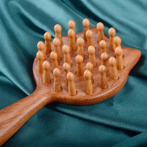 Peine de madera de sándalo con dientes anchos en forma de gato pequeño, cepillo desenredante y masajeador portátil con diseño divertido y lúdico para todo tipo de cabello - Product Image 2