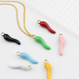 จี้รูปเขาหยักเคลือบสีสันสดใส | จี้นำโชคสำหรับทำสร้อยคอ | เครื่องประดับสแตนเลสชุบทอง18K PVD แบบทำมือ - Product Image 4