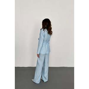 Conjunto de Traje Azul para Mujer con Cinturón, Satén 100% Poliéster Antiarrugas, Pantalones de Pierna Ancha y Chaqueta a Juego - Product Image 5