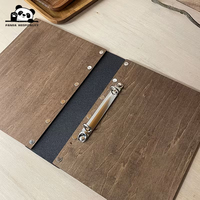 Porte-menu en bois à couverture rigide imperméable de qualité supérieure avec logo personnalisé pour restaurant classique