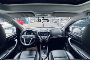 Le Moins Cher SUV Chinois Changan CS35 Compact d'Occasion, Conduite à Gauche, Essence, Modèle 2020 – Voitures Changan CS35 d'Occasion à Vendre - Product Image 6