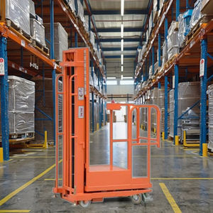 Chariot élévateur <span class=keywords><strong>de</strong></span> manutention Jialift SEP2-4.5 200Kg 2.7m-4.5m Mini chariot élévateur électrique - Product Image 3