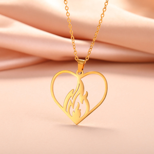 Myshape Collier Coeur sacré flamboyant Charme élément feu <span class=keywords><strong>Symbole</strong></span> d'illumination Spiritualité Bijoux en acier inoxydable - Product Image 4