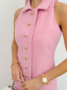 <span class=keywords><strong>Robe</strong></span> mini moulante <span class=keywords><strong>blanche</strong></span> personnalisée pour femme, élégante, en maille, <span class=keywords><strong>sans</strong></span> manches, col polo, boutonnée, idéale pour l'été - Product Image 3