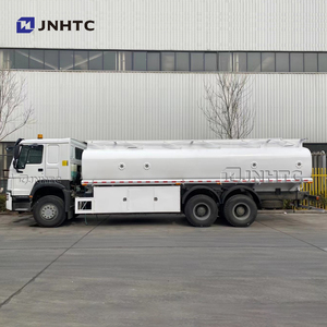 Vente directe d'usine HOWO 2100L camion-<span class=keywords><strong>citerne</strong></span> Bowser nouveau camion de distribution de ravitailleur d'huile 6x4 fabriqué en Chine à bon <span class=keywords><strong>prix</strong></span> - Product Image 5