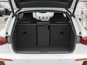 Audi A3 2024 <span class=keywords><strong>Limusina</strong></span> 35 TFSI, Vehículo Fabricado en China, Buen Estado General, Volante a la Izquierda, Autos Usados de <span class=keywords><strong>Segunda</strong></span> <span class=keywords><strong>Mano</strong></span> - Product Image 5