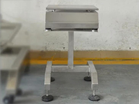 Machine de remplissage et d'emballage à vis doseuse pour poudres fines (épices, café, farine) 500g 1000g