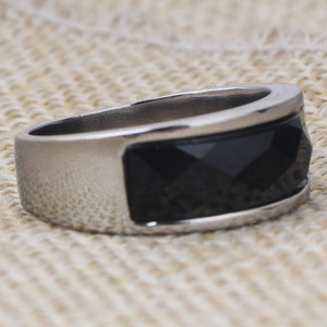 Anillo de Acero Inoxidable para Hombre con Diamante Negro Facetado, Diseño Geométrico, Engaste de Bisel, Joyería de Regalo, 15 mm - Product Image 3