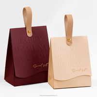 Tas Kado Kertas Seni Burgundy Mewah dengan Pegangan Kulit, Stempel Emas, Logo Kustom, Cetak Digital untuk Kemasan Merek Perhiasan