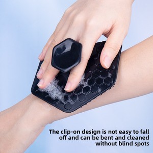 Nuova spazzola da bagno in Silicone poligonale portatile da parete esagonale Shampoo scopa wc forniture - Product Image 2