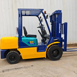 Chariot élévateur diesel Komatsu japonais d'occasion 3t, modèle 2022, capacité de charge 2000kg, certifié CE, hauteur de levage 3m, garantie 1 an - Product Image 6