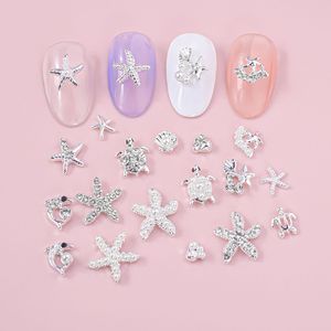 จี้ตกแต่งเล็บ 3 มิติ รูปทรงแบน สีทอง ทำจากโลหะผสม รูปปลาโลมา ปลาดาว เต่า เปลือกหอย น่ารัก สไตล์ฤดูร้อน ประดับด้วยเพชรพลอย - Product Image 4